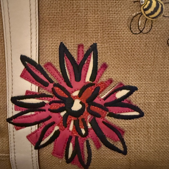 Coach Limited Edition “Bee & Flowers” Summer Bag - Picture 9 of 12